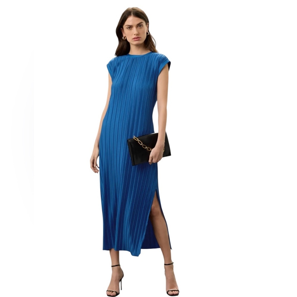 Atlein- Navy Plisse Midi Dress Elegant Blue Sleeveless Dress Size Small